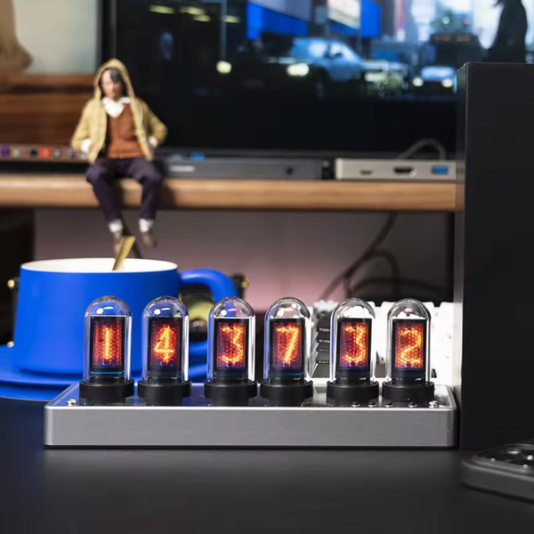 'Marvel Tube' IPS Clock & RGB Display